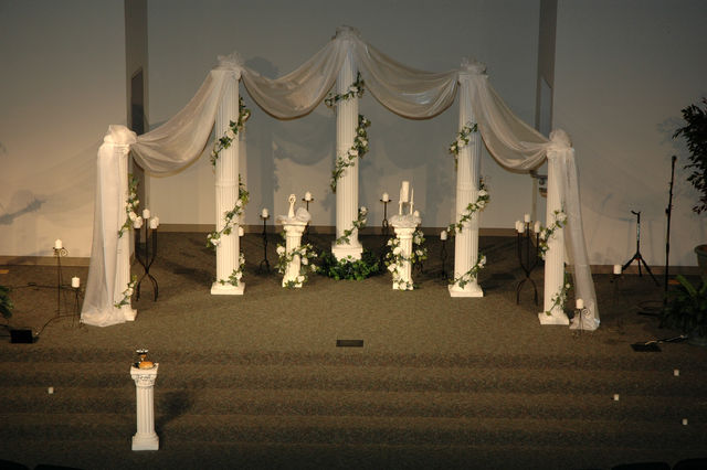 Pre-lit Stage