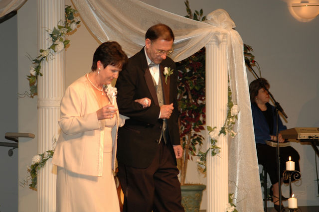 Vicki & Jerry Graham - candlelighting