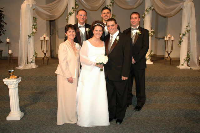Vicki, Jerry, Michael, & Jonny Graham (Jen's family) with Jen & Mike Jolly