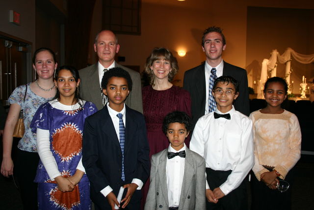 Tara, Tom, Sheri, Troy, Hannah, Paula, Luke, Micah, & Selah Muma
